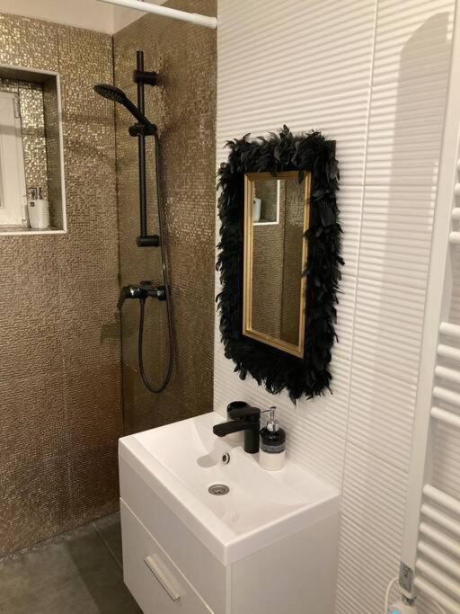 Downtown Island Apartment Βουδαπέστη Εξωτερικό φωτογραφία